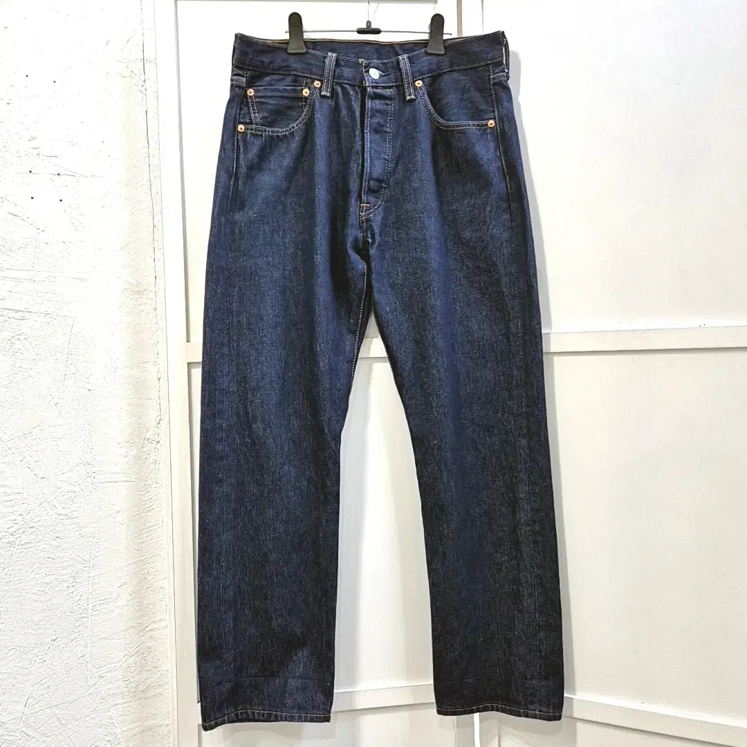 The Coldest Moment Cut-out Denim Pants TCM on Bunjang Global The Coldest Moment Cut-out Denim Pants TCM on Bunjang Global